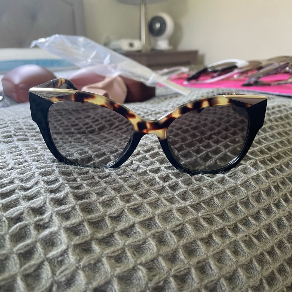 Prada Brown Sunglasses Classic Wayfarer Style
